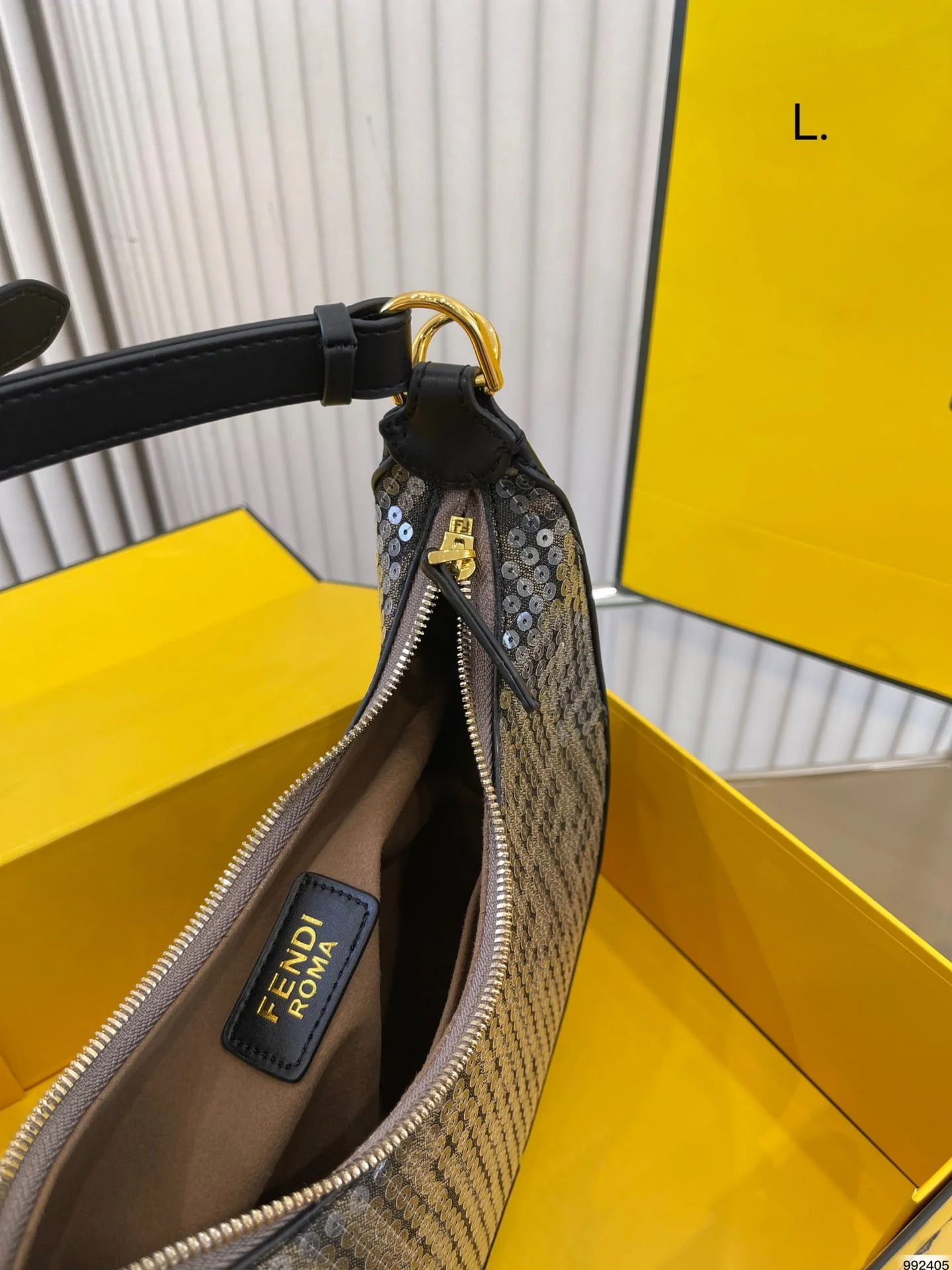 FENDI half moon bag underarm bag Size: 20*10cm /25*13cm - LITELUX