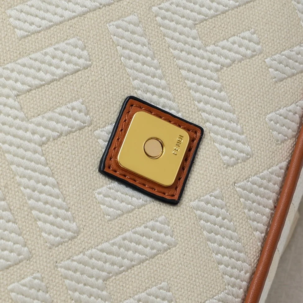 FENDI baguette bag F embroidery F2029 Size:26*5*15CM - LITELUX