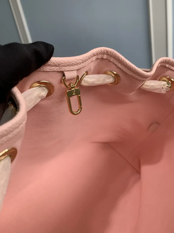 Louis Vuitton bag - LITELUX