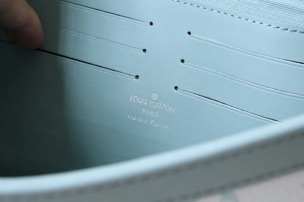 Louis Vuitton bag - LITELUX