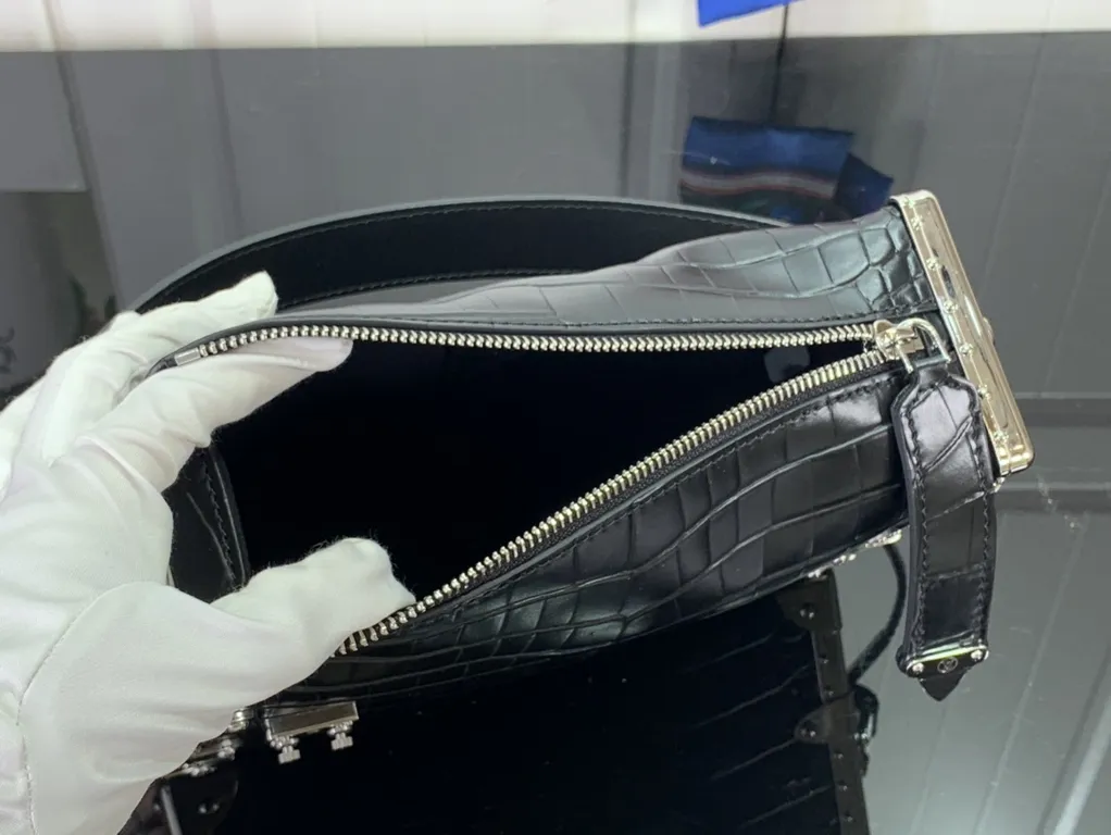 Louis Vuitton bag - LITELUX