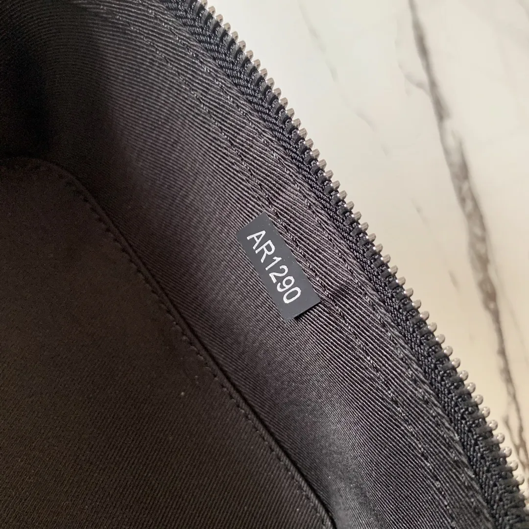 Louis Vuitton bag - LITELUX