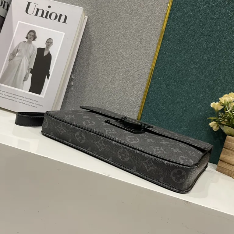 Louis Vuitton bag - LITELUX