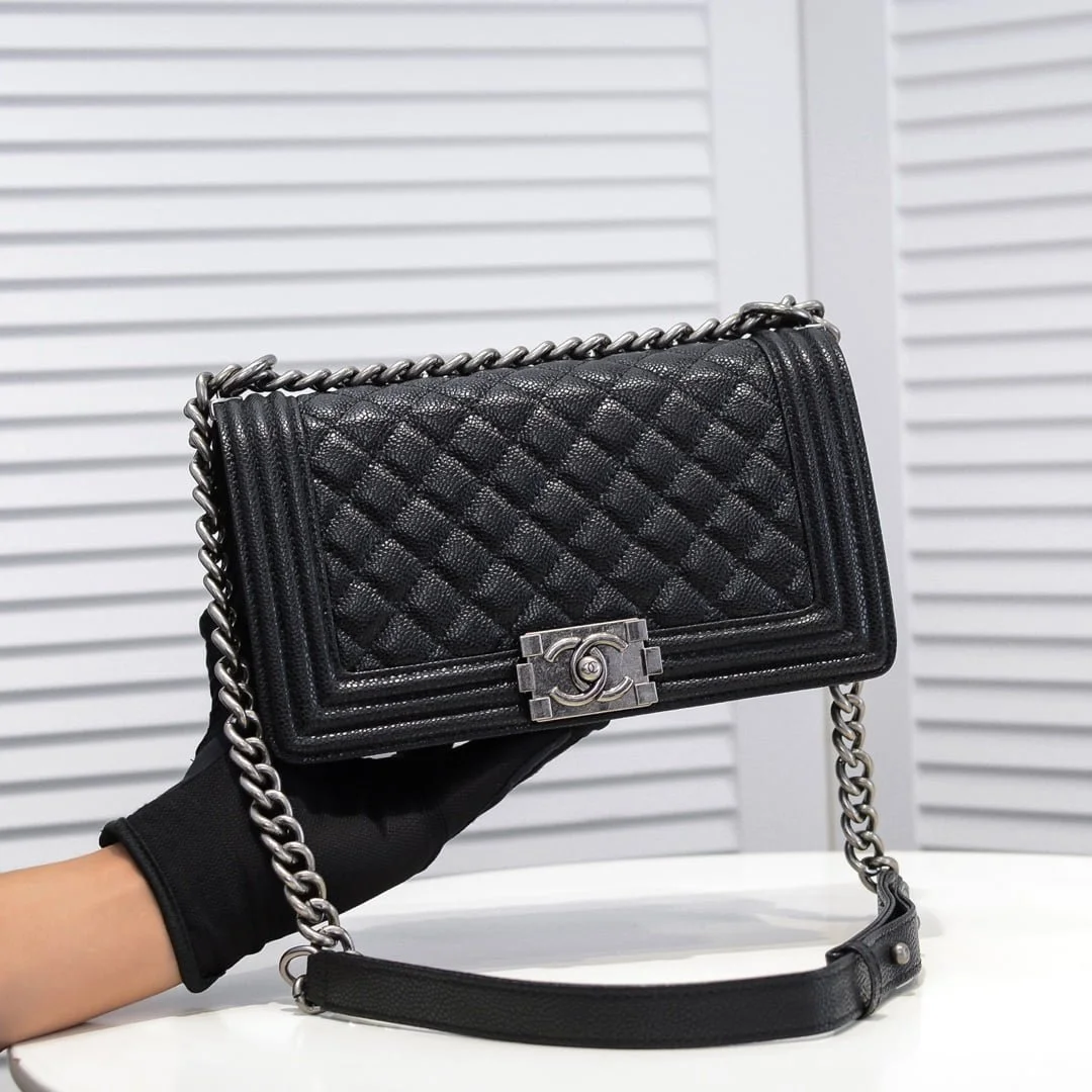 Chanel Cowhide caviar with sliver hardware size: 25*15*9cm - LITELUX