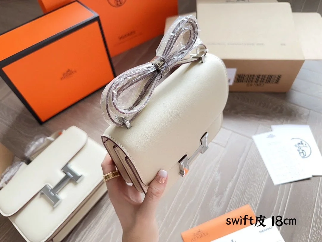 Hermès Constance Swift cowhide leather white size: 23cm/18cm - LITELUX