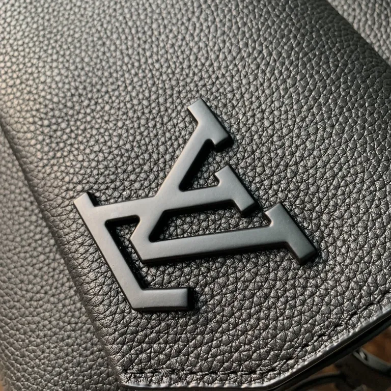 Louis Vuitton bag - LITELUX