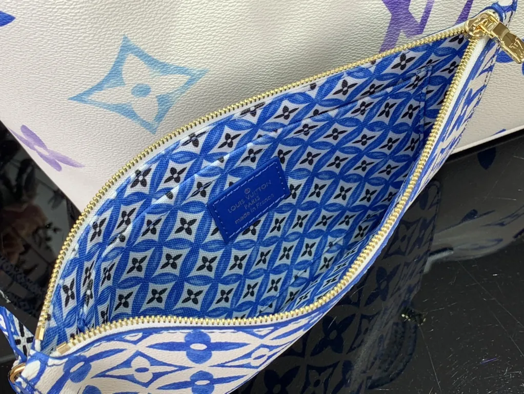 Louis Vuitton bag - LITELUX