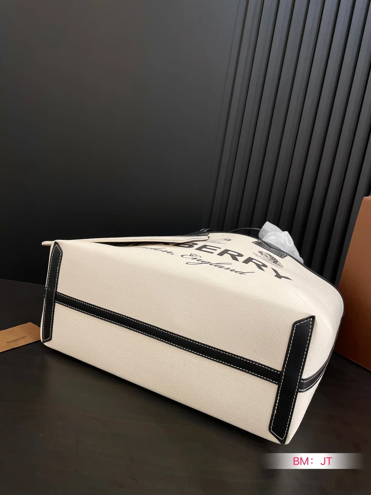 Burberry tote Shopping bag size: 34*26cm - LITELUX