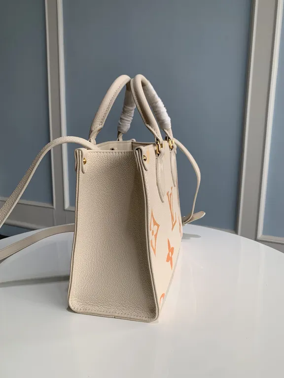 Louis Vuitton bag - LITELUX