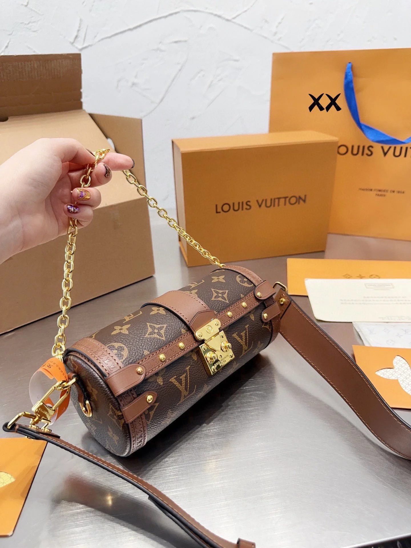 Louis Vuitton / LV prefall papillon trunk monogram round flip latch design crossbody bag - LITELUX