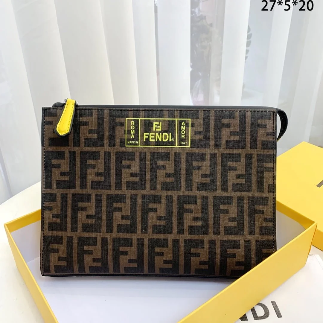 FENDI Large capacity Handbag Size: 20 * 30cm - LITELUX
