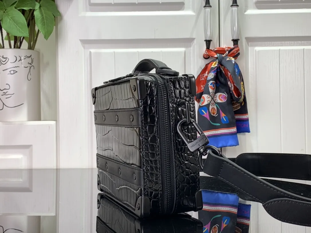 Louis Vuitton bag - LITELUX