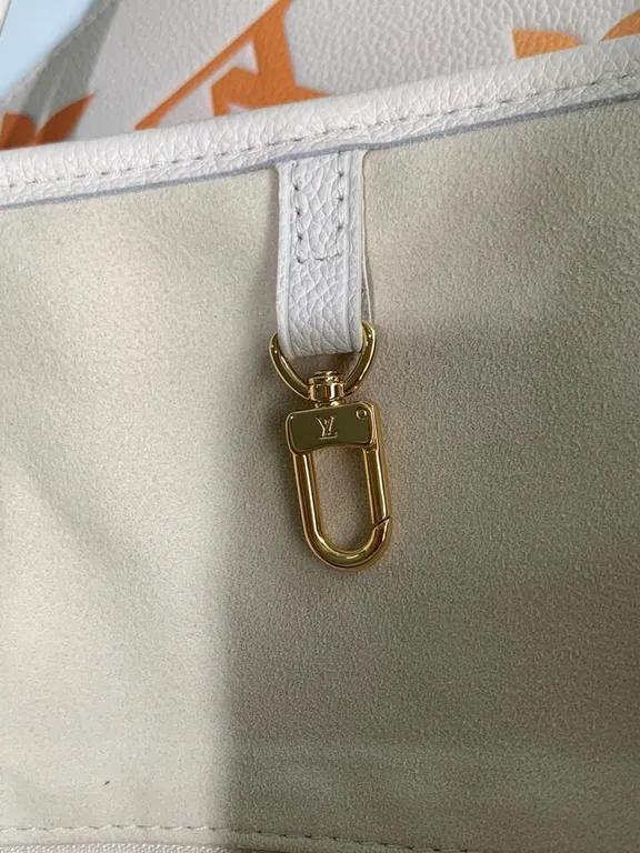 Louis Vuitton bag - LITELUX