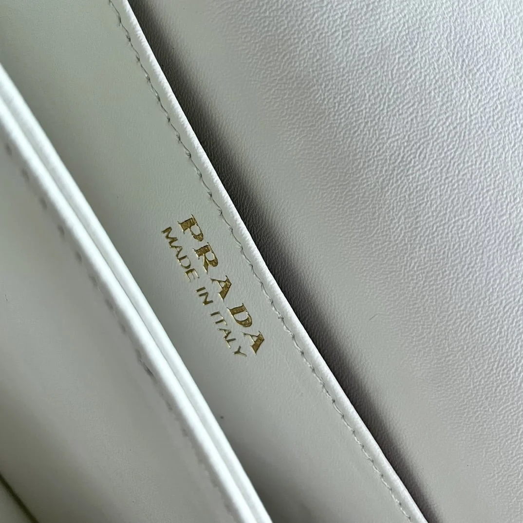 Prada Belgian calfskin shoulder bag white 1BD048 size: 20*14*8CM - LITELUX