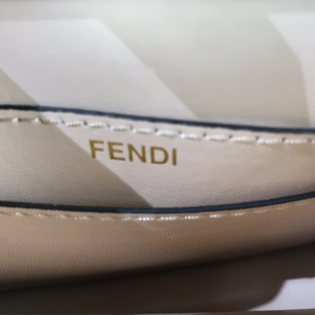 FENDI PeekaboolseeuPetite 0778 Brown size: 20*15.5*11CM - LITELUX