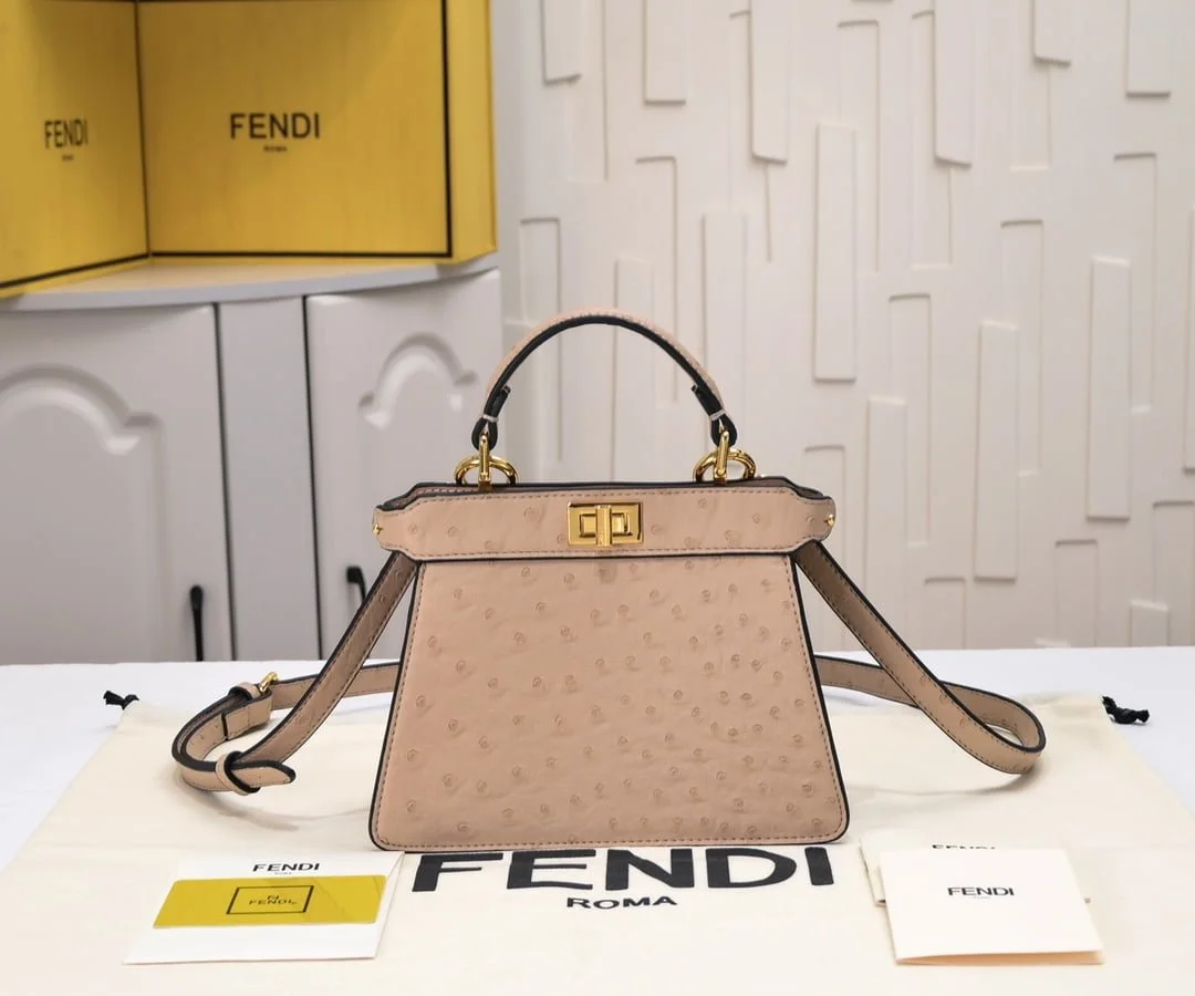 FENDI Peekaboo Grey 23ss 335 Size: 20*15cm - LITELUX