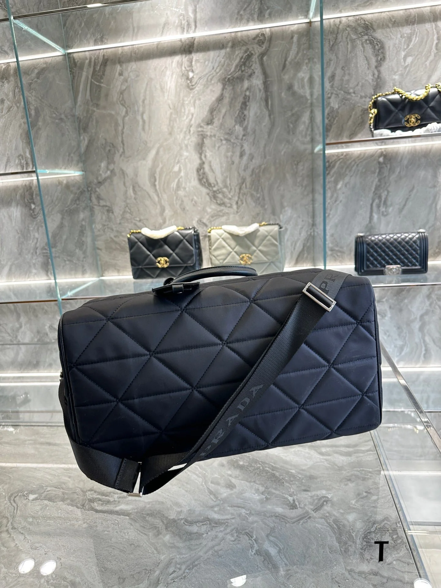 Prada’s  RE- NYLON new travel bag size: 45*30.5*15cm - LITELUX