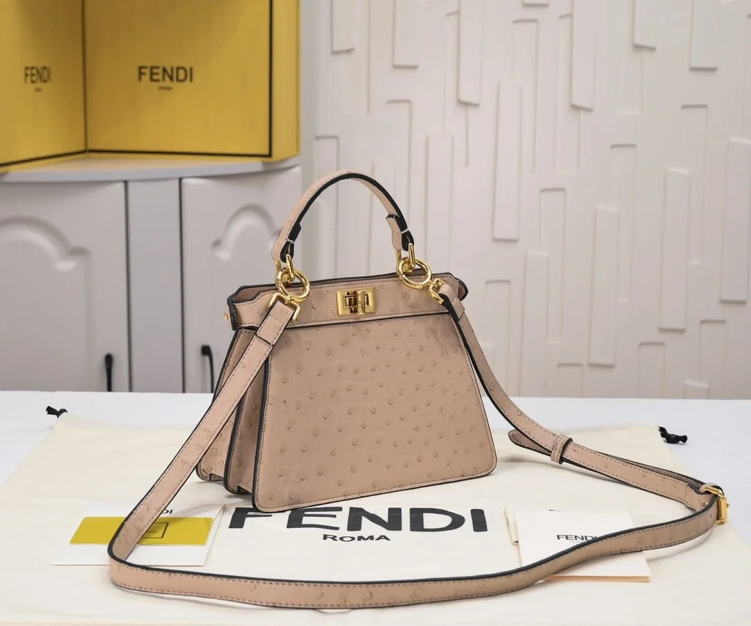 FENDI Peekaboo Grey 23ss 335 Size: 20*15cm - LITELUX