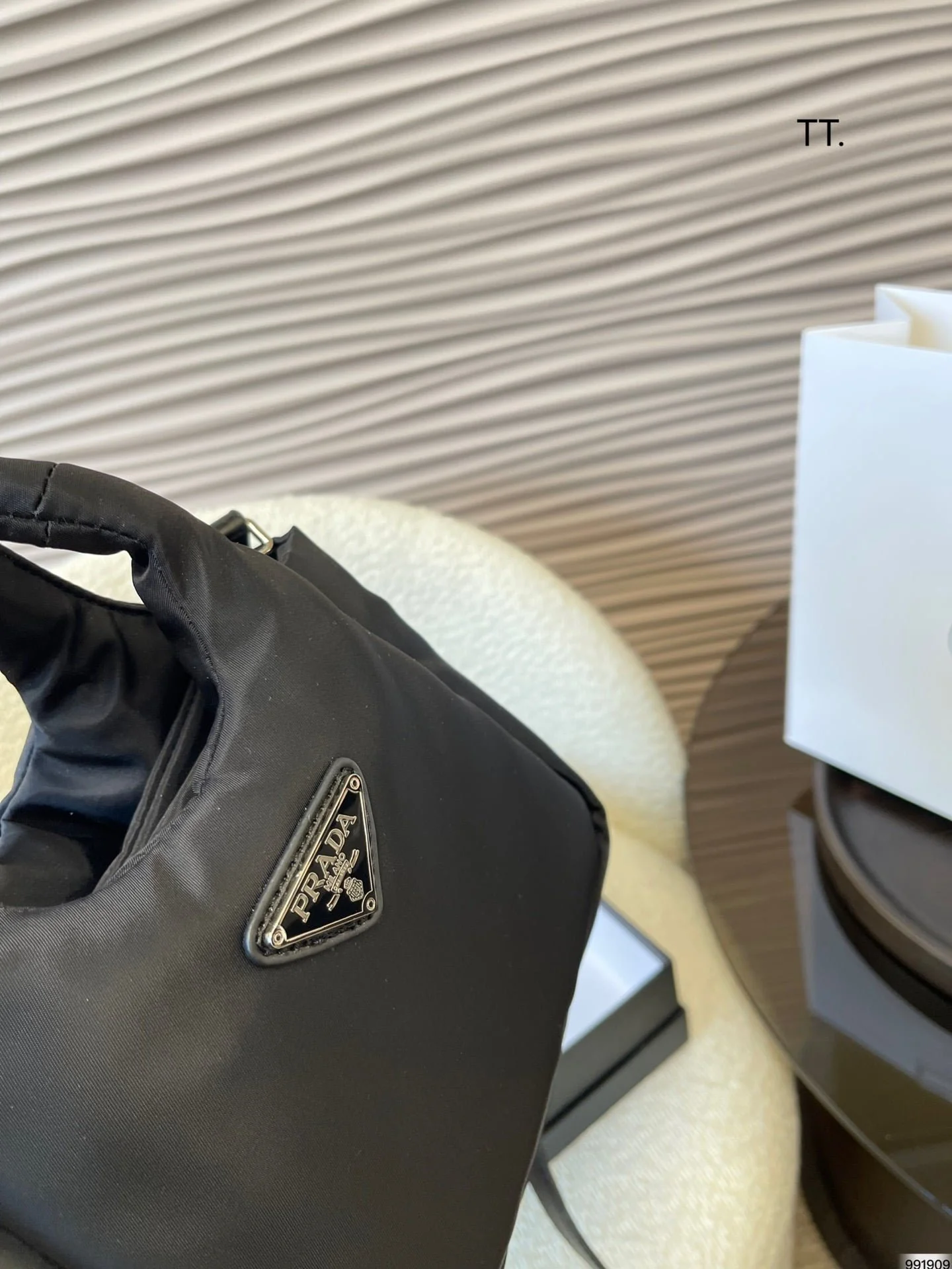 Prada mini handbag size: 18*14cm - LITELUX