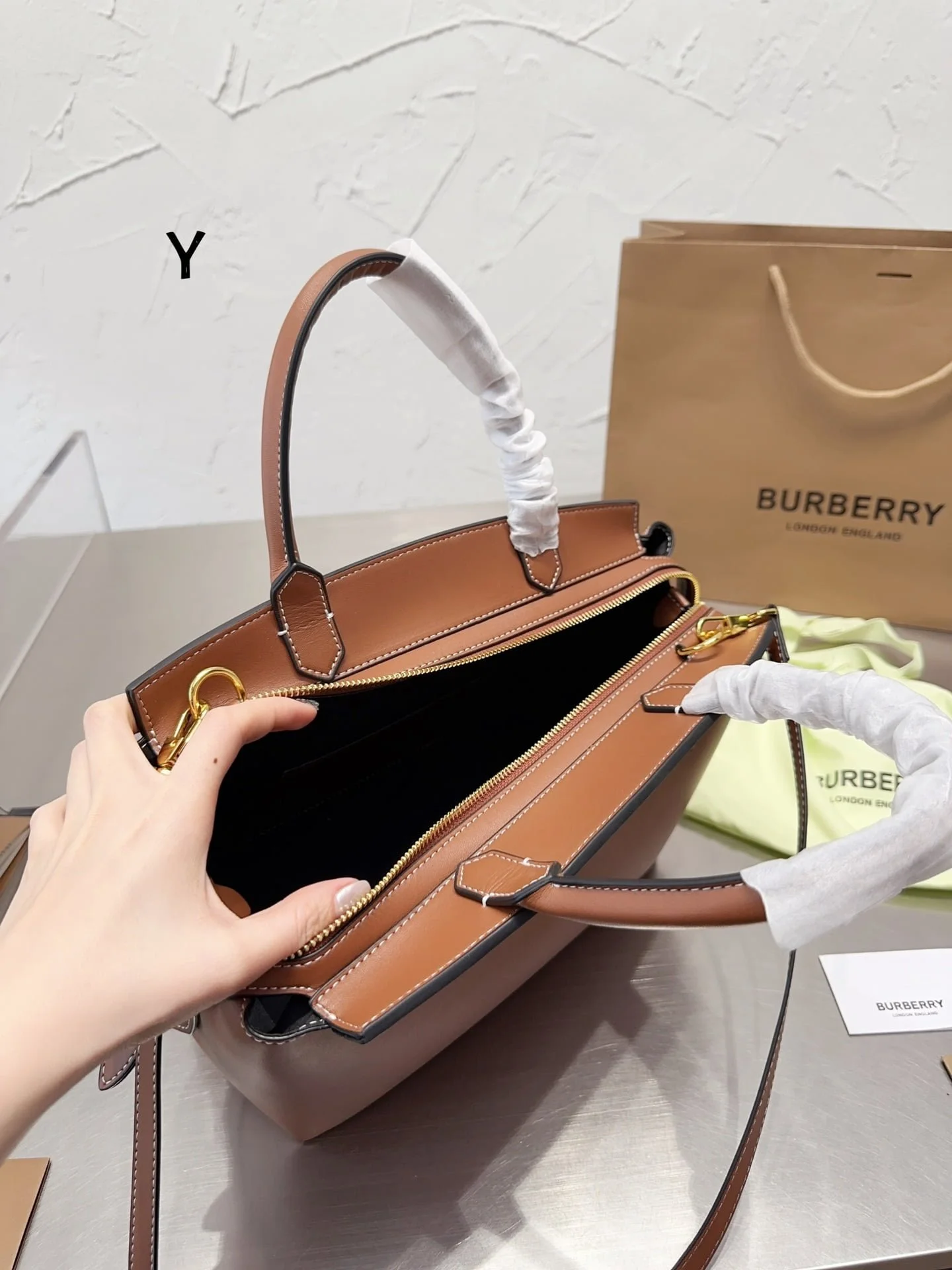 Burberry Tote brown bag size: 28* 22cm - LITELUX