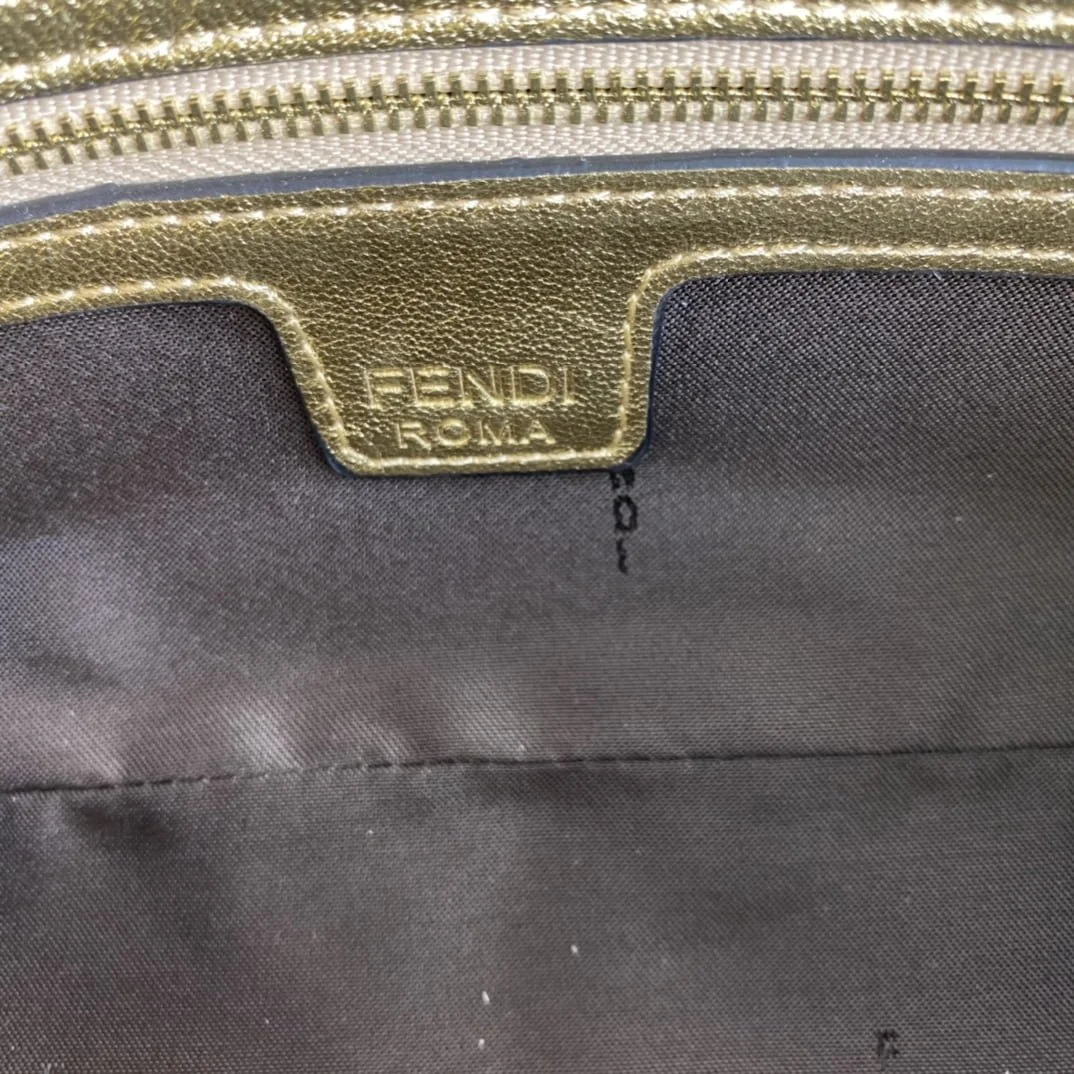 FENDI BAGUETTE Embossed design Gold Handbag F0191 Size: 26x5x15cm - LITELUX