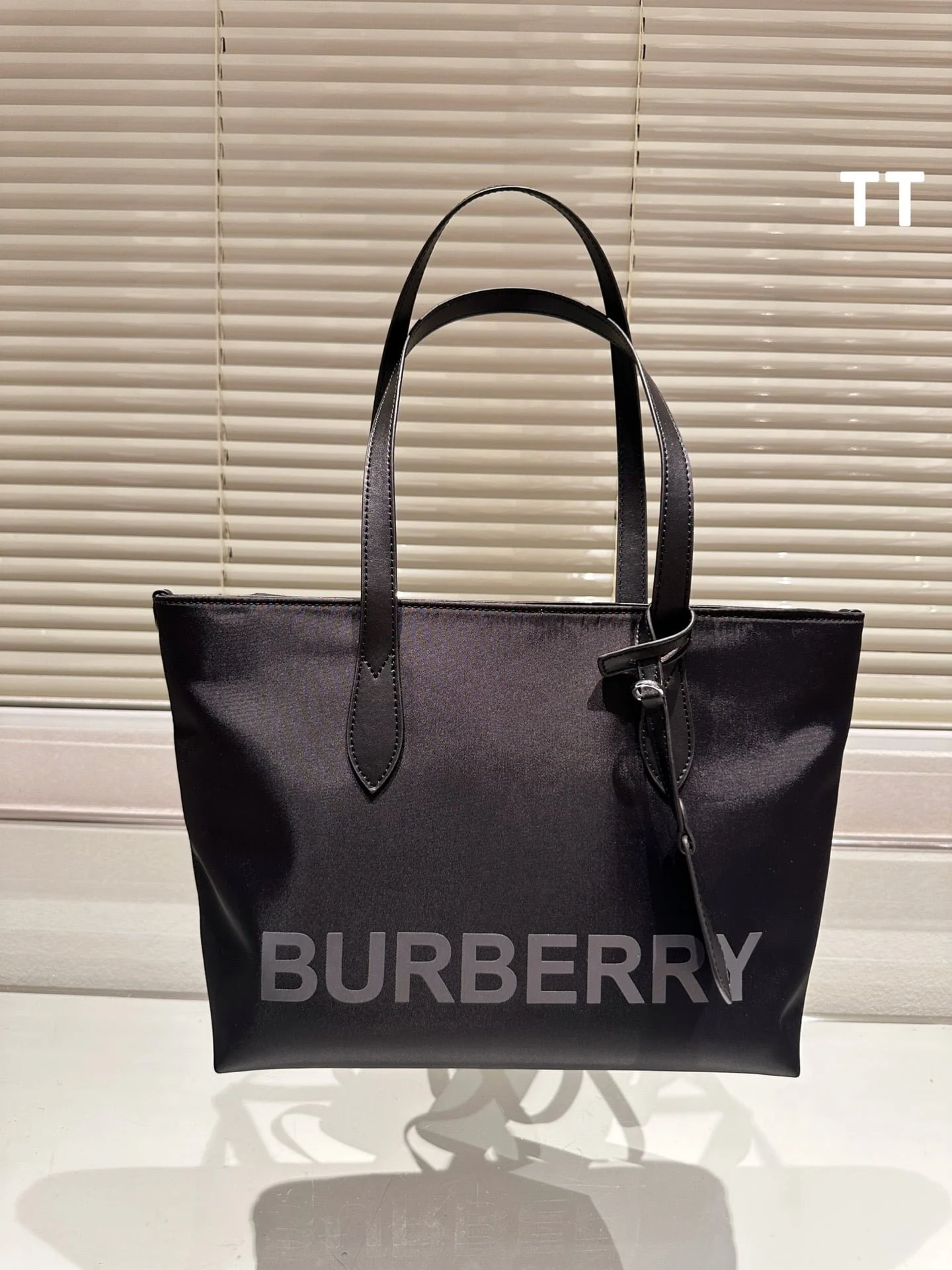 Burberry nylon tote bag size: 29*24cm - LITELUX