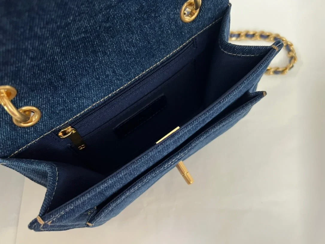 Chanel 23s denim postman cover bag 尺寸:14*19*6cm - LITELUX