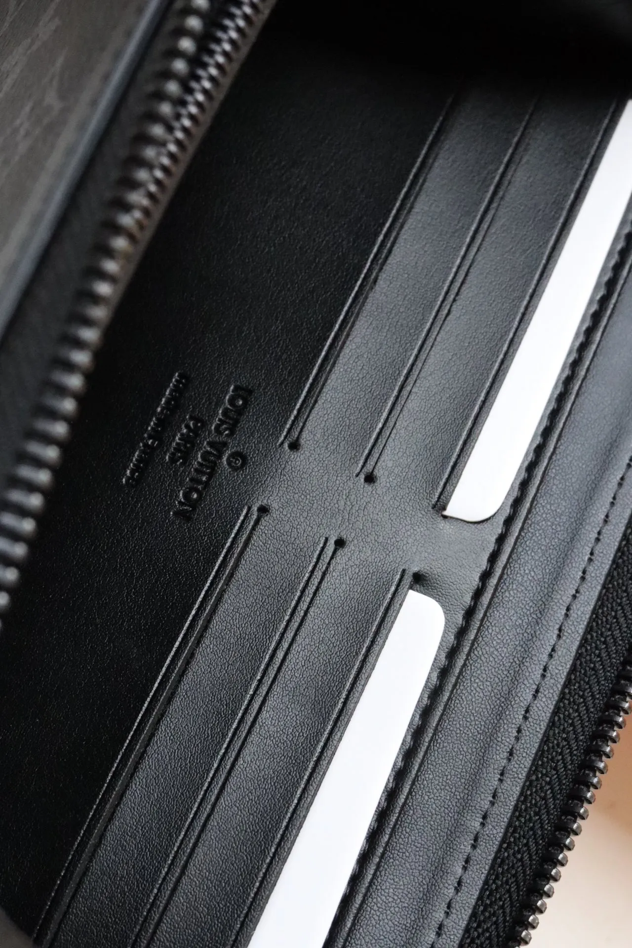 Louis Vuitton bag - LITELUX