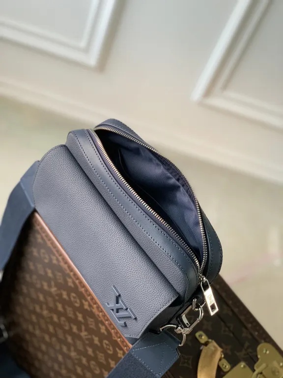 Louis Vuitton bag - LITELUX