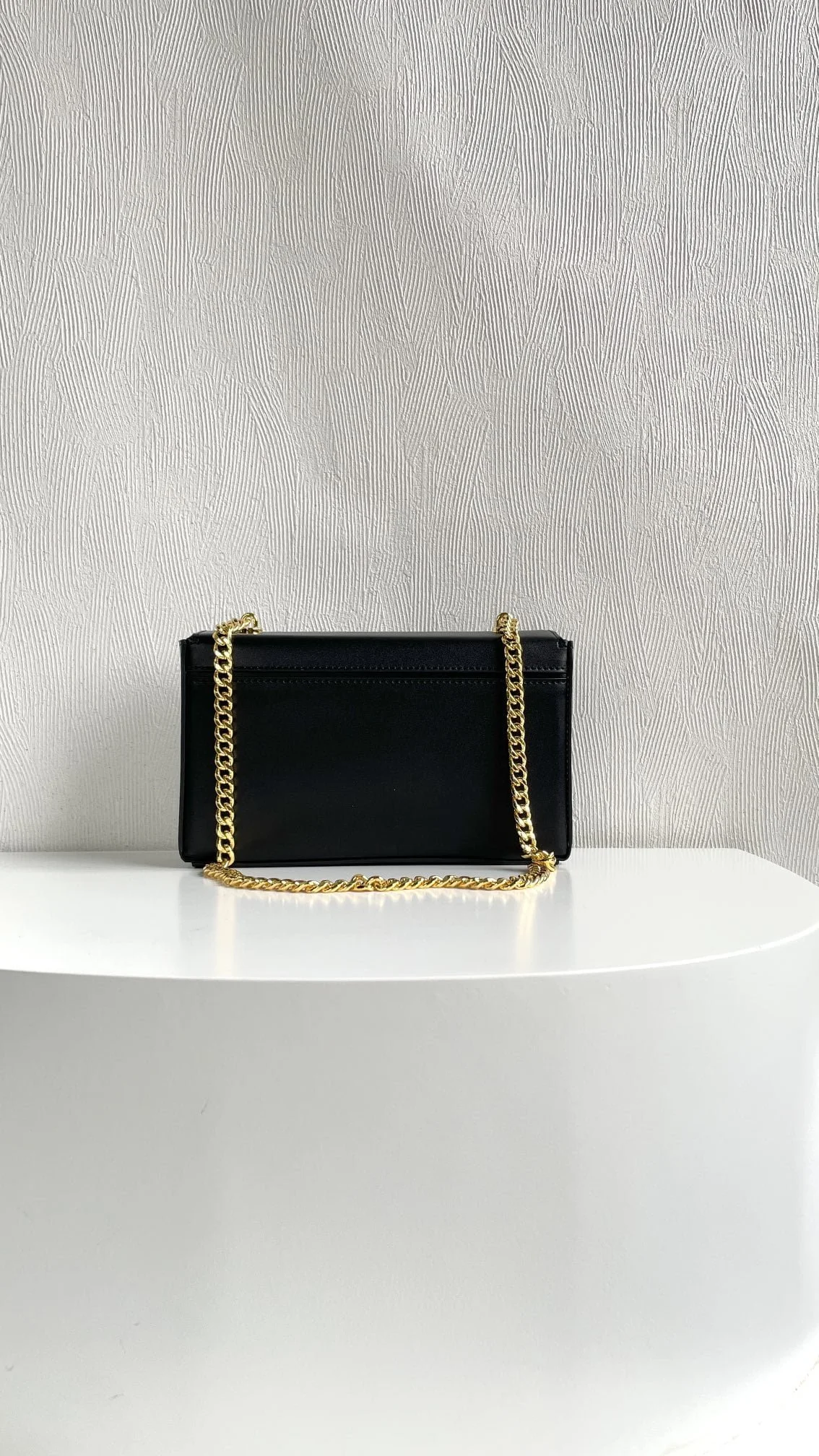 CELINE Arc de Triomphe Black with Chain 8067 size: 22 X 13.5 X 6cm - LITELUX