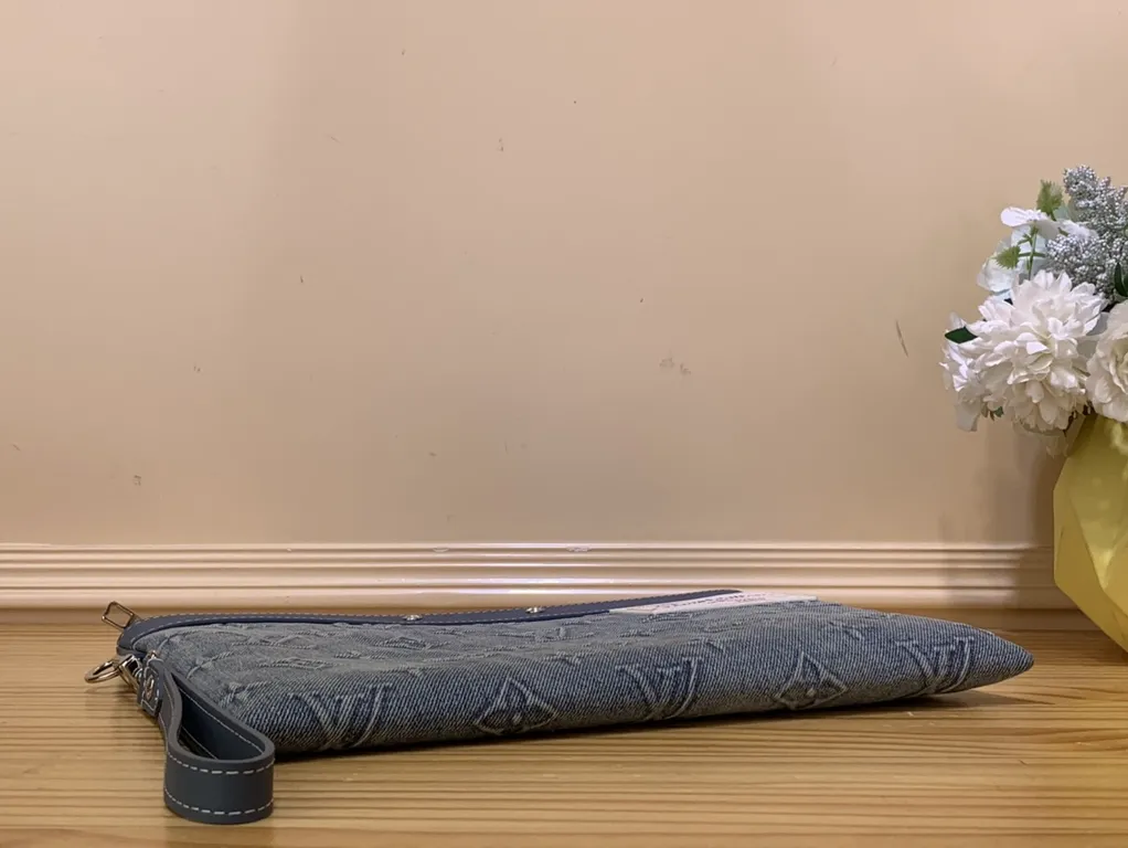 Louis Vuitton bag - LITELUX