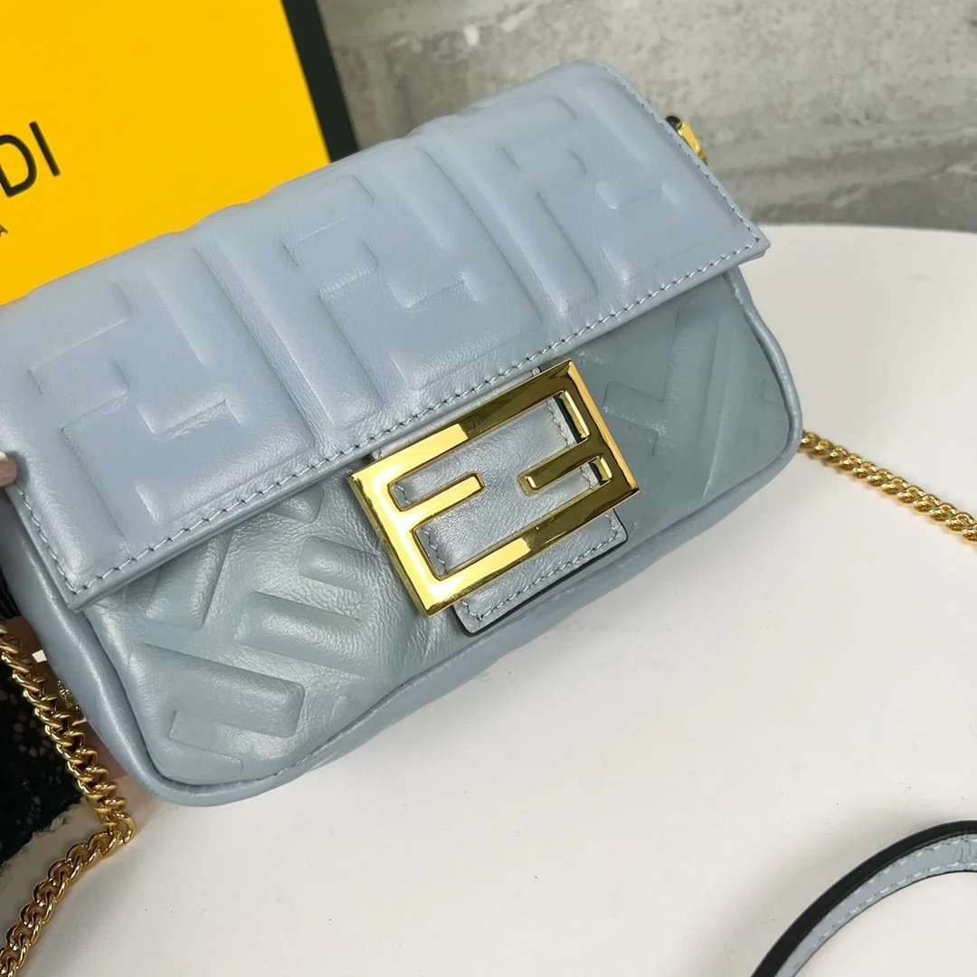 FENDI BAGUETTE Mini Chain Strap Light Blue Handbag Size: 4*18*11cm - LITELUX