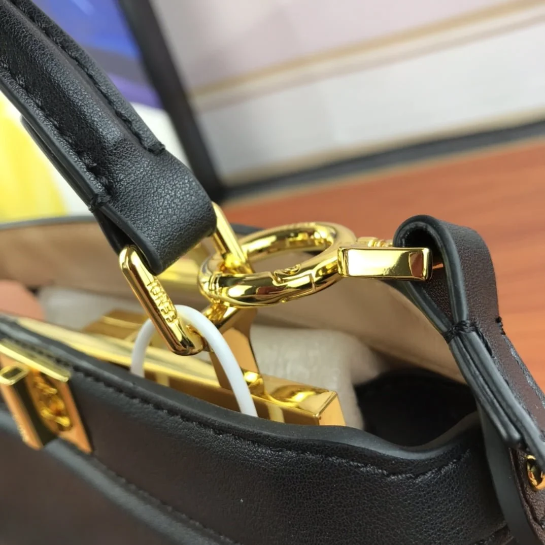 FENDI PeekaboolseeuPetite 0778 Black size: 20*15.5*11CM - LITELUX