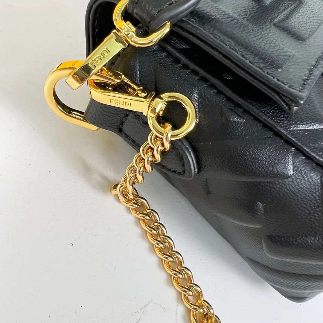 FENDI BAGUETTE Mini Chain Strap Black Handbag Size: 4*18*11cm - LITELUX