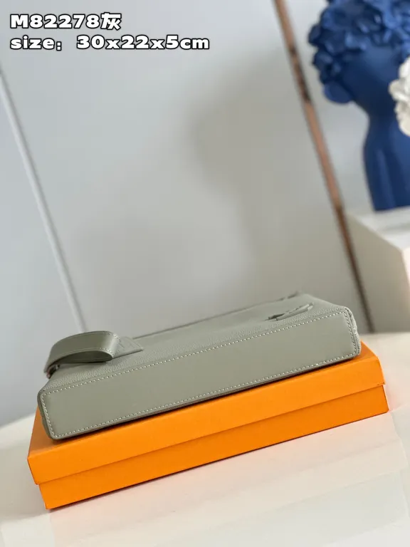 Louis Vuitton bag - LITELUX