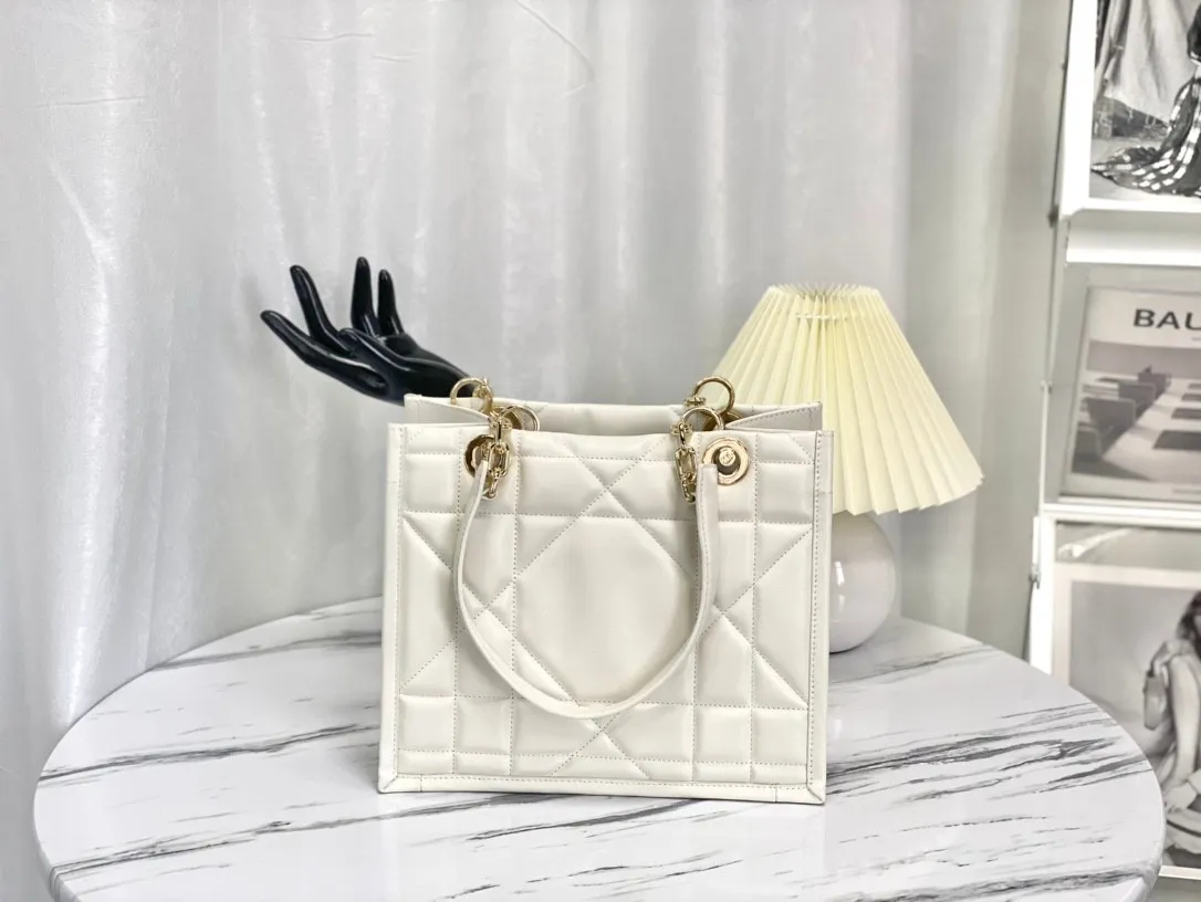 Dior Bag  – 123164237 - LITELUX