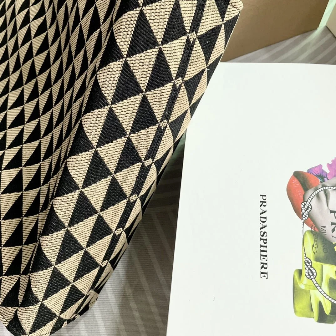 Prada embroidered fabric tote bag 1BA360  SXK8865 size: 35.5*41*11cm - LITELUX