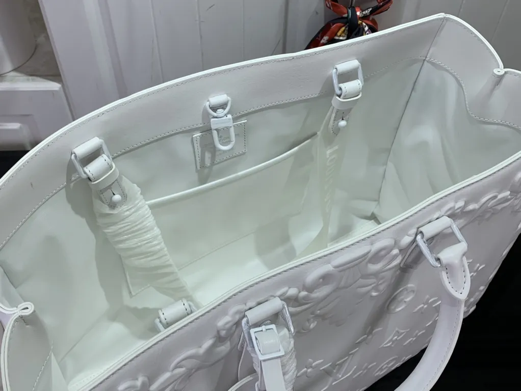 Louis Vuitton bag - LITELUX