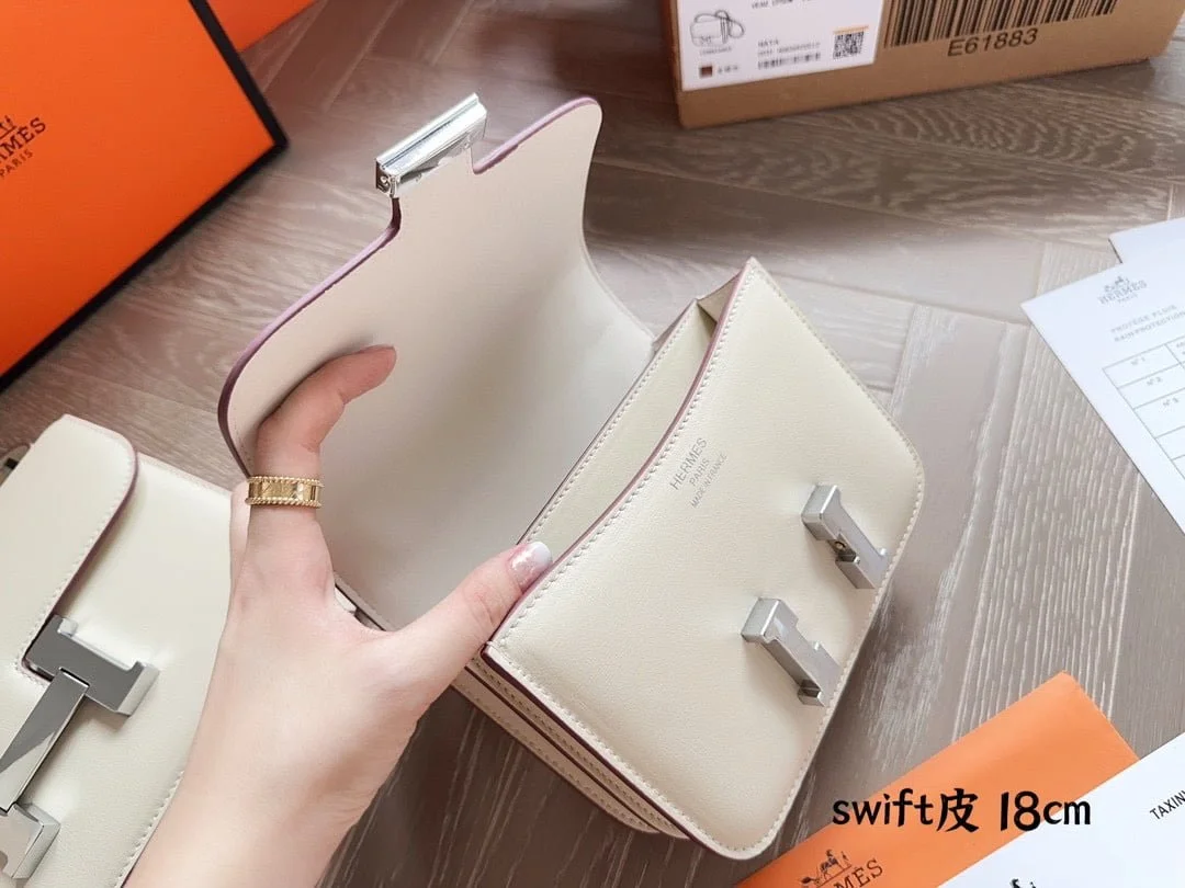 Hermès Constance Swift cowhide leather white size: 23cm/18cm - LITELUX
