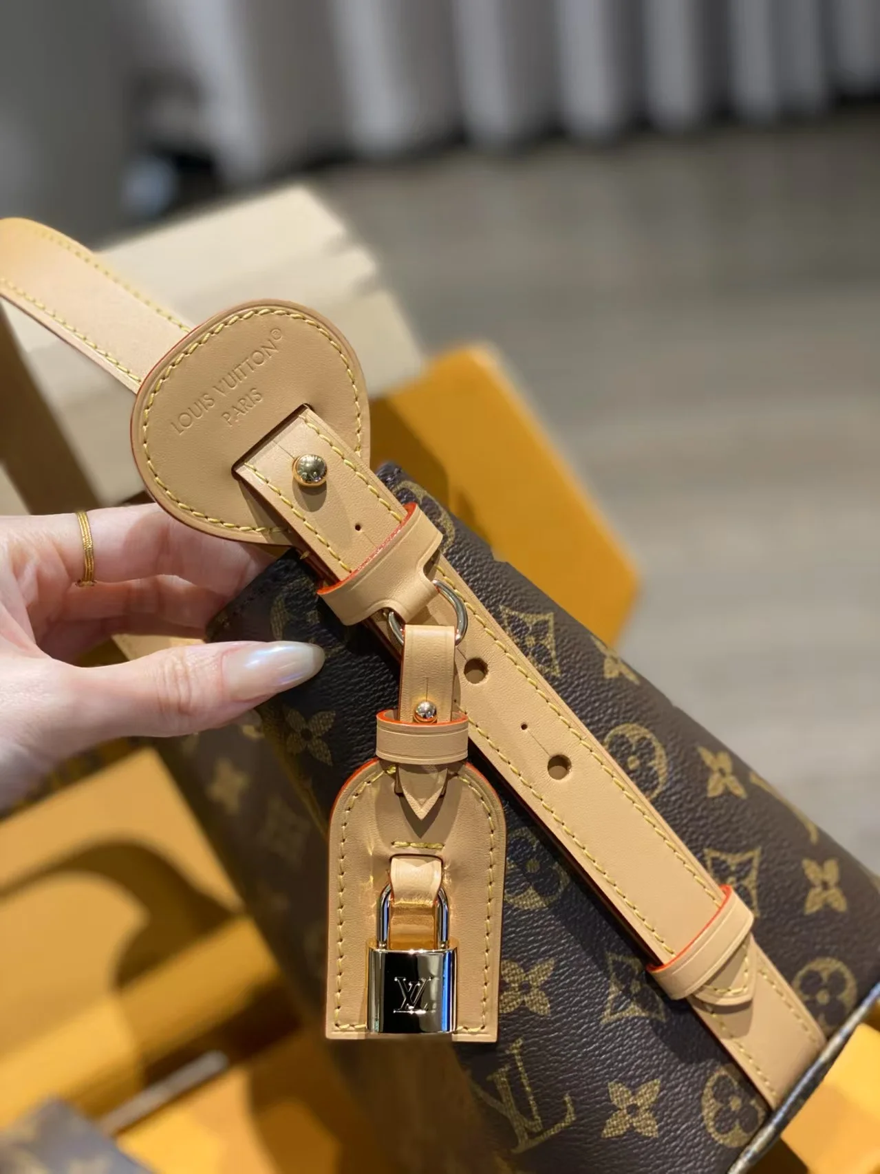 2024 Louis Vuitton all in bb M12528 - LITELUX