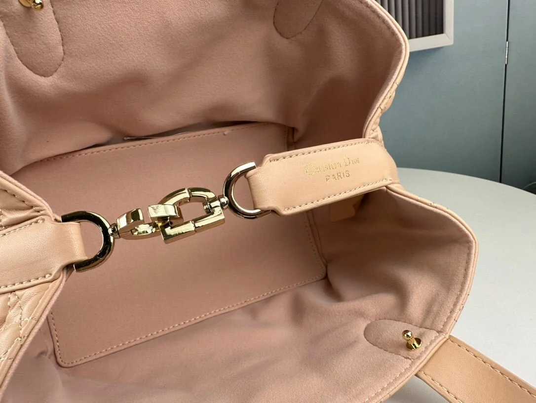 Dior  toujours Handbag 2822 size: 23* 14 * 12 cm - LITELUX