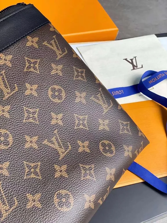 Louis Vuitton bag - LITELUX