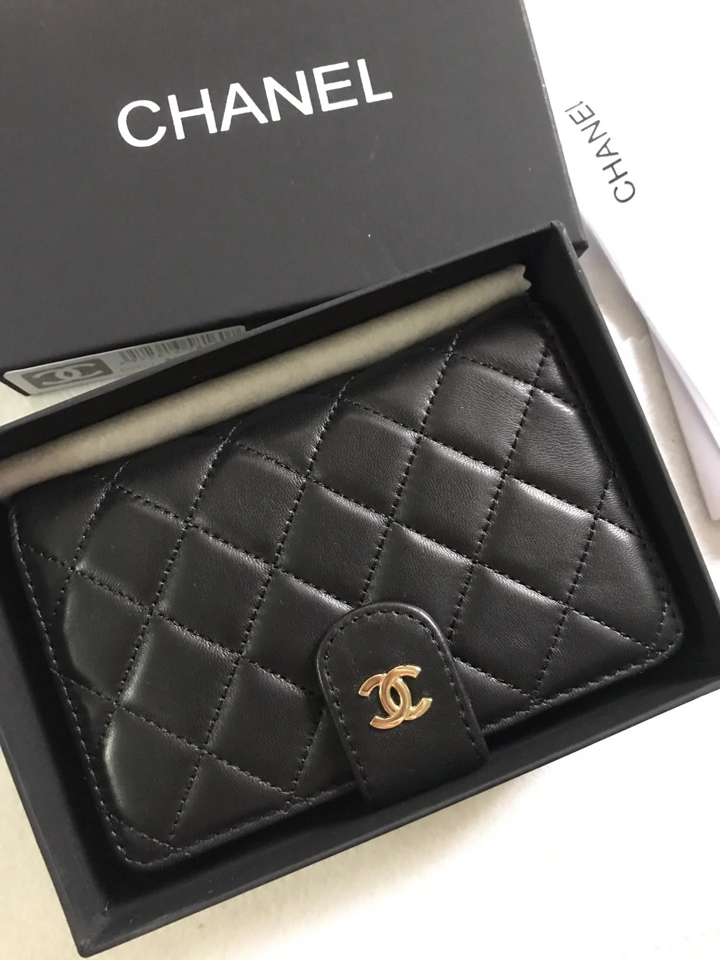 Chanel sheepskin wallet with gold and sliver hardware 50073 size: 15*10cm - LITELUX