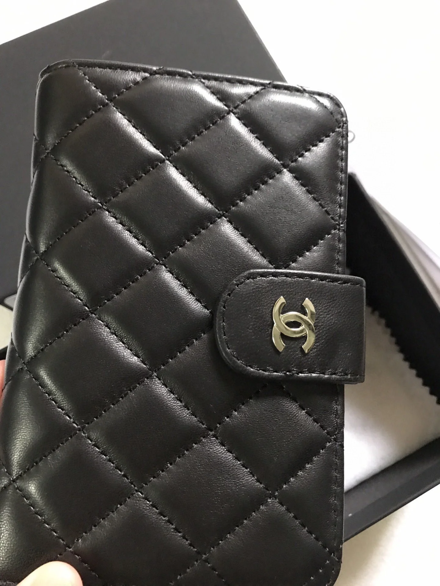 Chanel sheepskin wallet with gold and sliver hardware 50073 size: 15*10cm - LITELUX