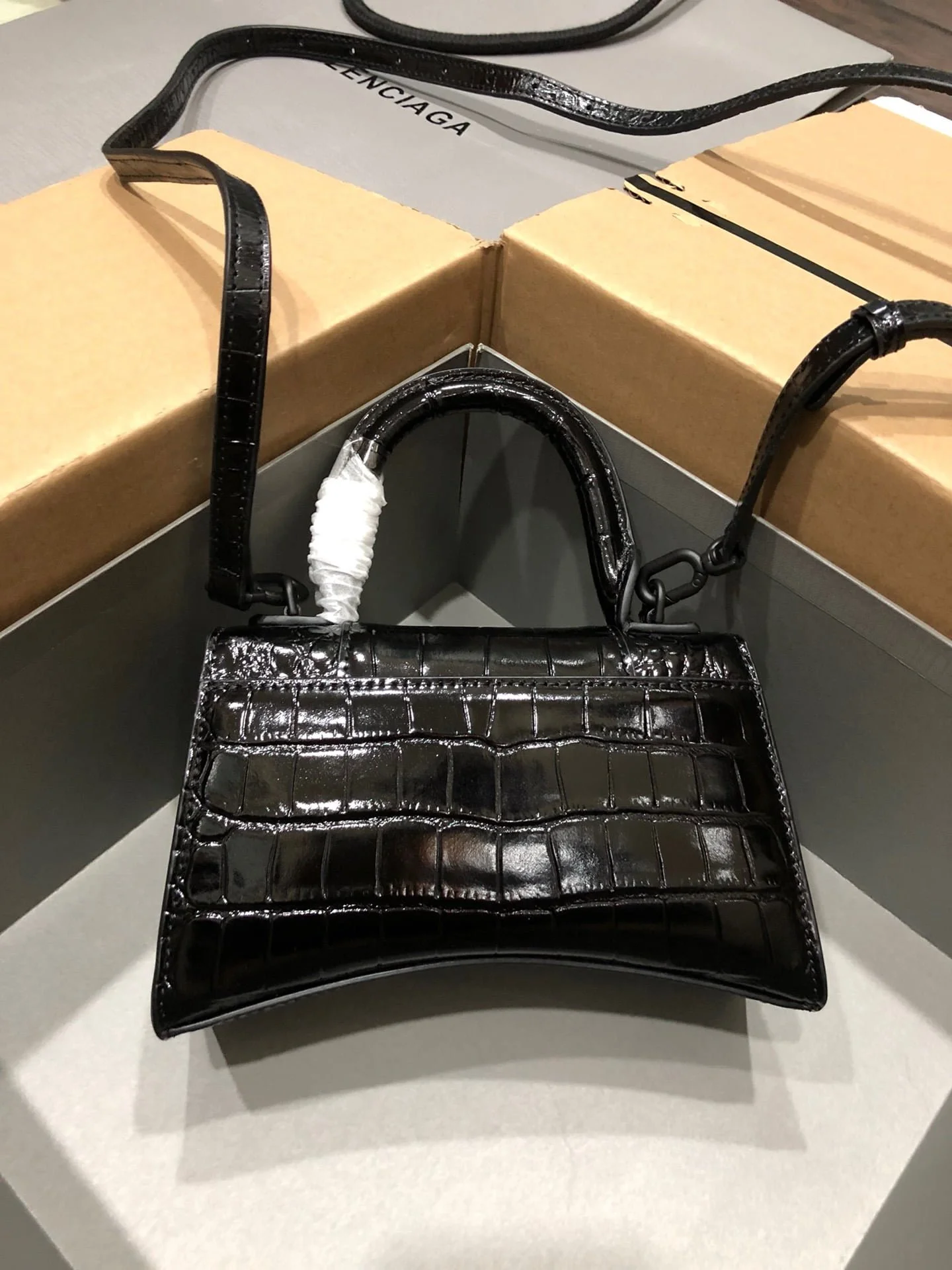 Balenciaga hourglass crocodile with black buckle size S: 19*8*21cm  L: 23x10x24cm - LITELUX