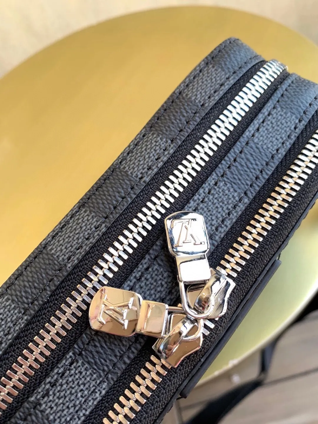 Louis Vuitton bag - LITELUX