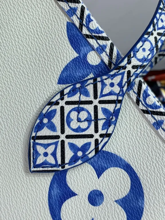 Louis Vuitton bag - LITELUX