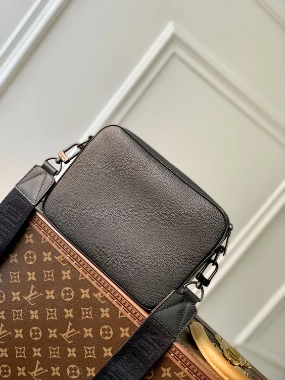Louis Vuitton bag - LITELUX