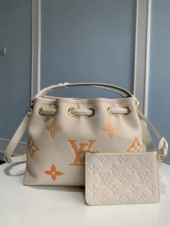 Louis Vuitton bag - LITELUX
