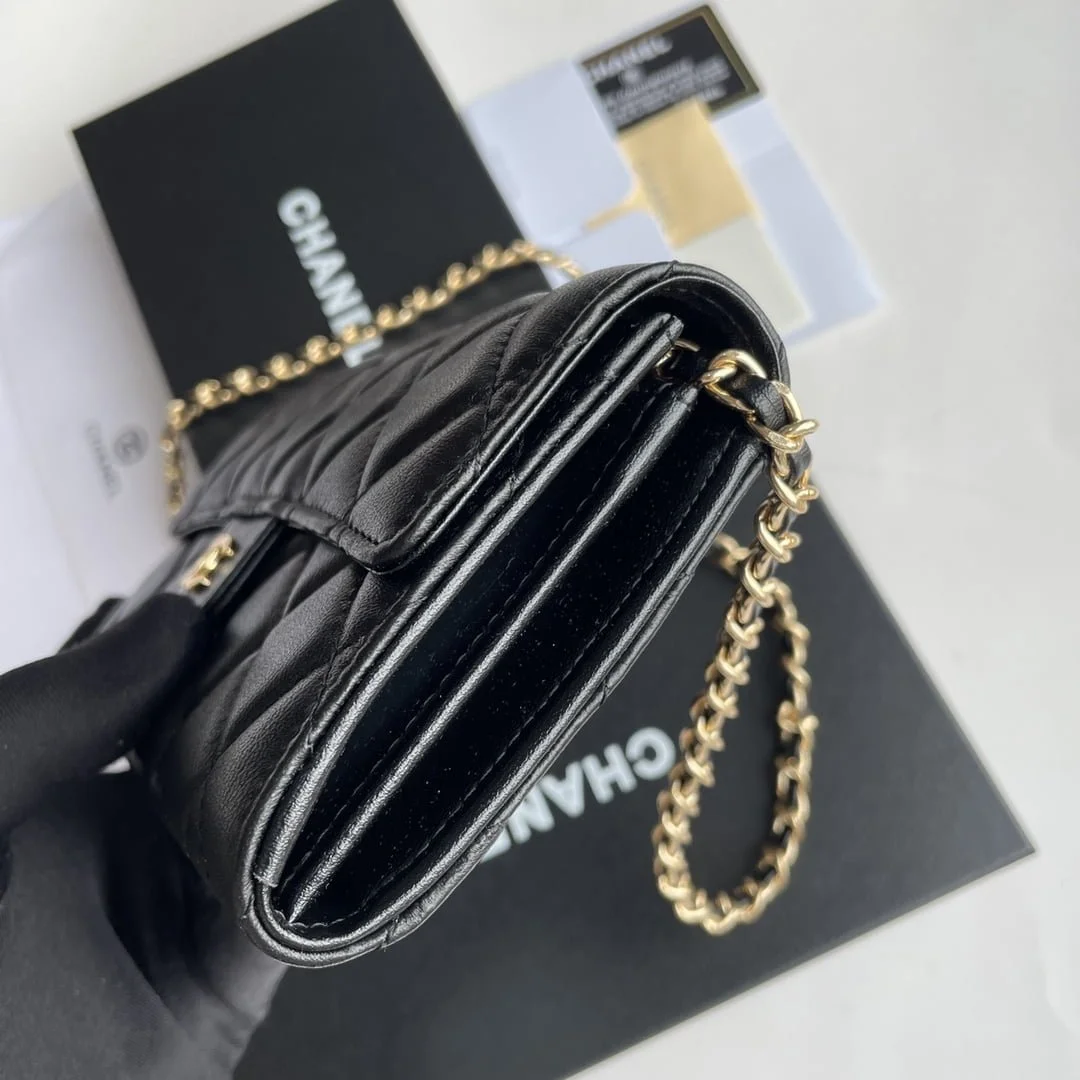 Chanel chain crossbody bag Cowhide with diamond lattice gold hardware black A50076 size: 18*10.5*3.5cm - LITELUX